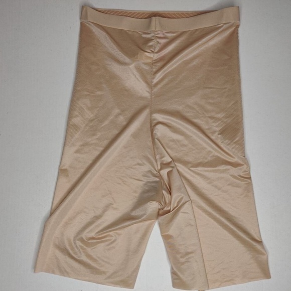 $72 Spanx M Thinstincts® 2.0 High-Waisted Mid-Thigh Short Shapewear Nylon Smooth - Picture 5 of 6